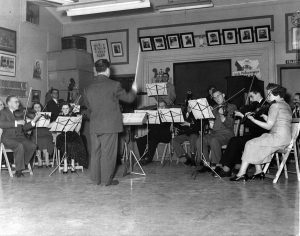 1952